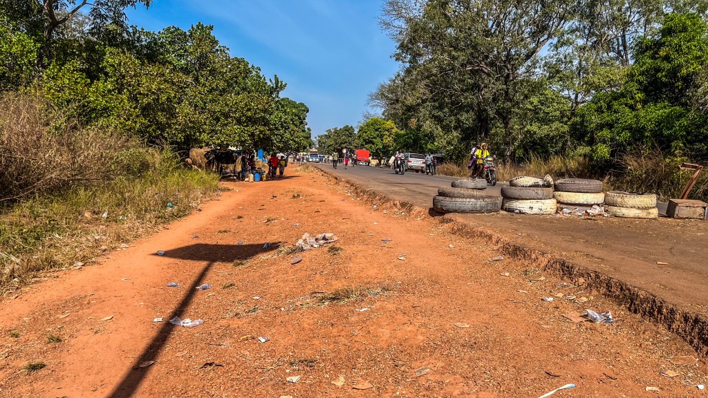 A moleza de atravessar a fronteira entre Senegal e&nbsp;Guiné-Bissau