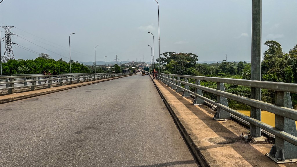 Fronteira entre Costa do Marfim e Gana é fácil, mas nos exigiu&nbsp;paciência