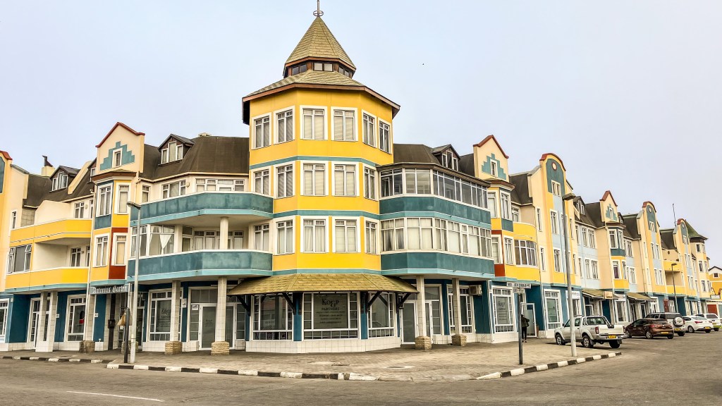 Na Namíbia, cidades conservam arquitetura alemã e reúnem bons&nbsp;cafés