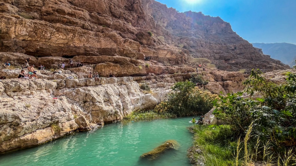 Em Omã, mesquitas são tão belas quanto&nbsp;paisagens