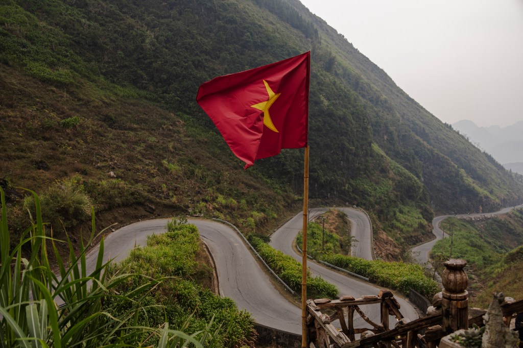 Como é pilotar moto no Ha Giang Loop, no&nbsp;Vietnã