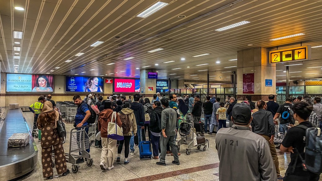 Com fronteira entre Índia e Paquistão fechada por atentado, voamos por&nbsp;Omã