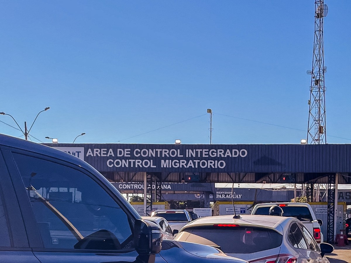 Na fronteira Argentina-Paraguai, nem saímos do carro, mas apresentamos vacina da febre&nbsp;amarela